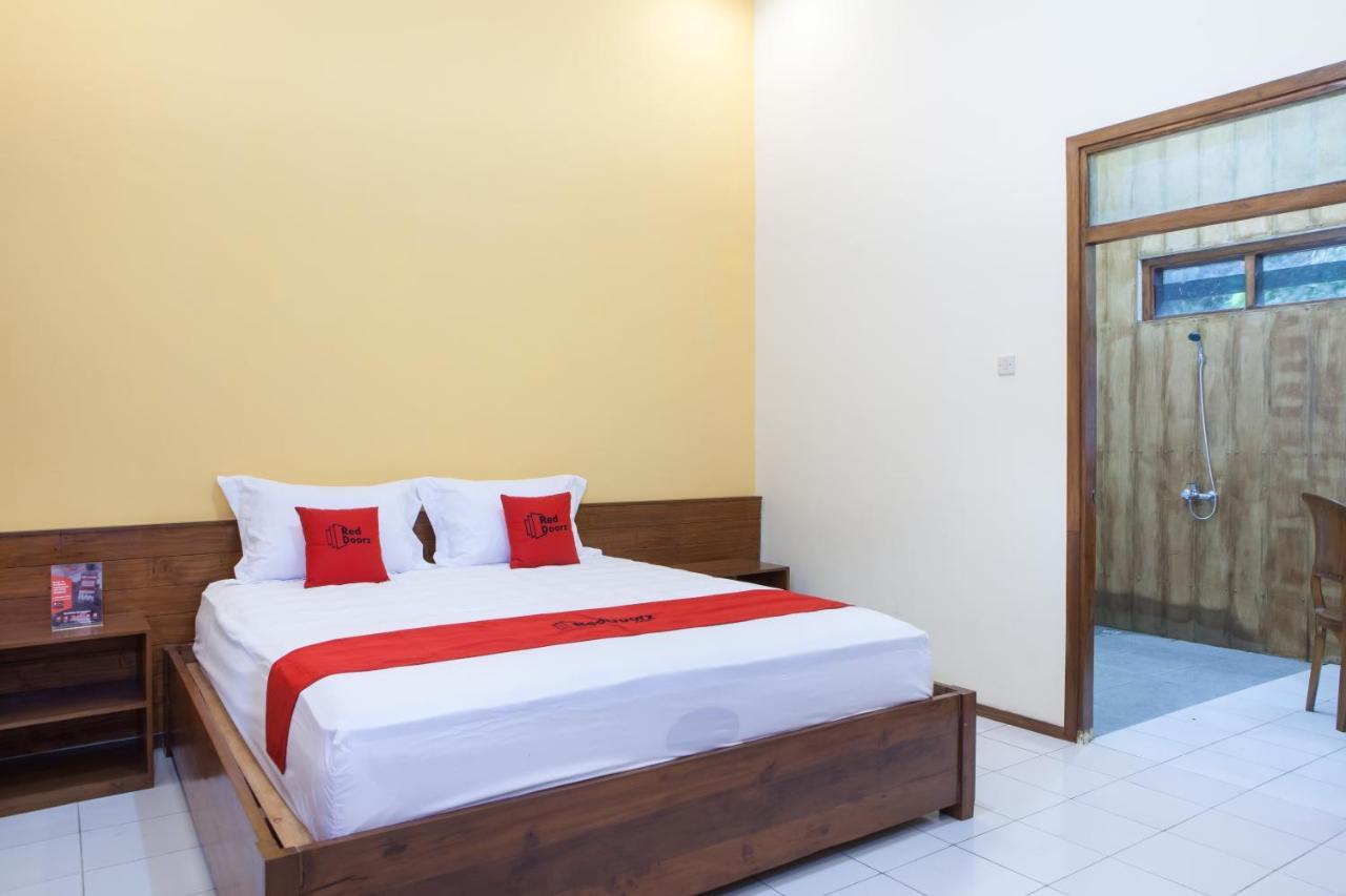 Reddoorz Near Baluran National Park Hotel Pandean Kültér fotó