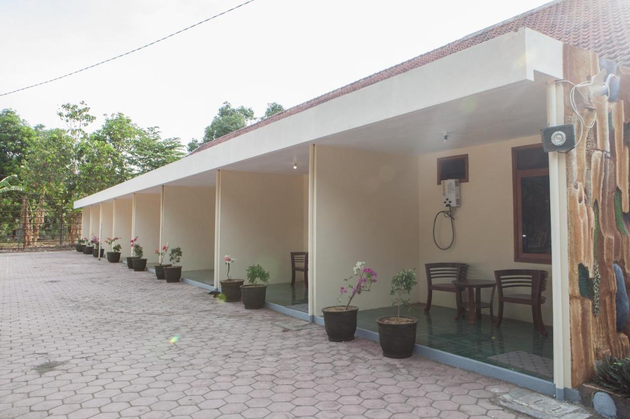 Reddoorz Near Baluran National Park Hotel Pandean Kültér fotó